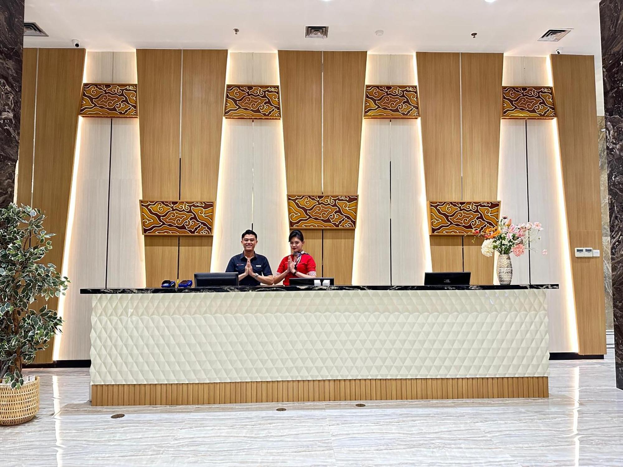 D'Primahotel Jemursari Surabaya Eksteriør bilde